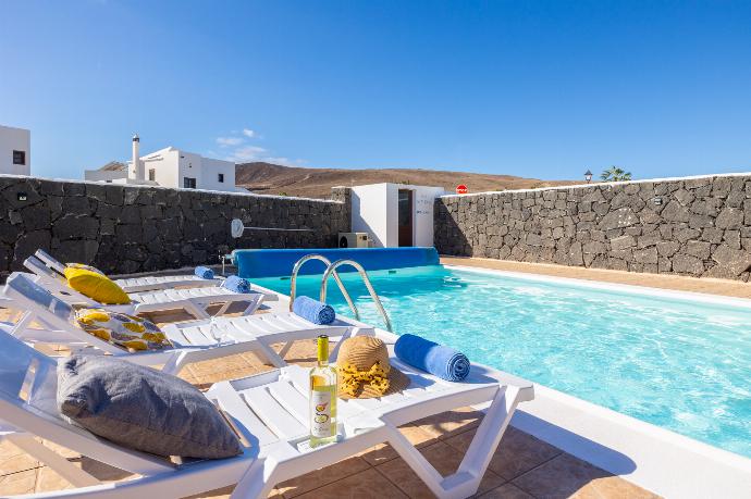 Private pool and terrace . - Villa Alexsandra . (Photo Gallery) }}