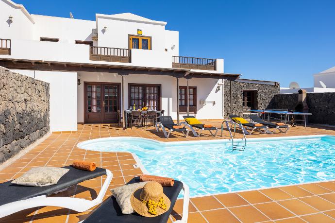 ,Beautiful villa with private pool and terrace . - Villa Salar . (Photo Gallery) }}