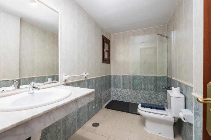 Family bathroom with shower . - Villa Blanca . (Photo Gallery) }}