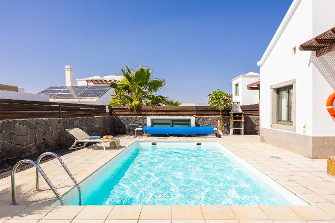 Private pool and terrace . - Villa Isadora . (Photo Gallery) }}