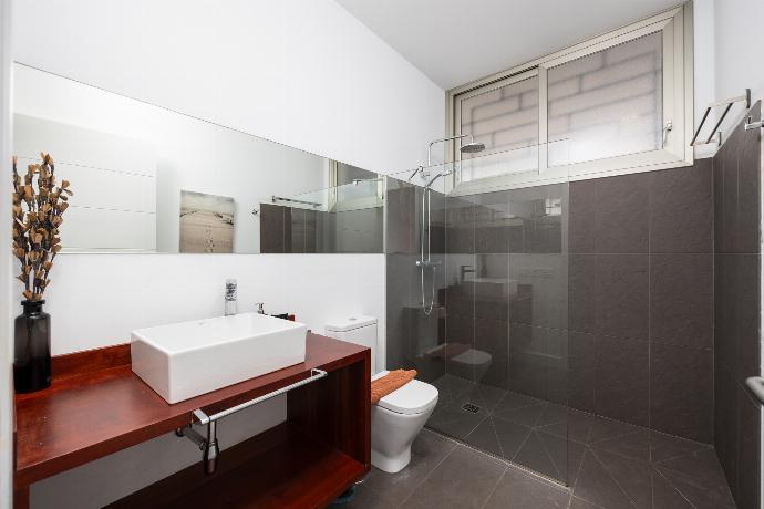 Family bathroom with shower . - Villa Sal Marina . (Photo Gallery) }}