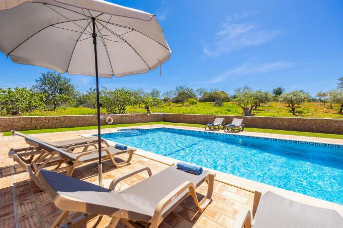 Private pool and terrace . - Quinta Monte dos Avos . (Photo Gallery) }}