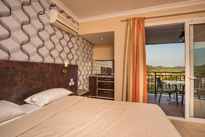 Double bedroom with terrace access with panoramic views and A/C . - Villa Naisy . (Photo Gallery) }}