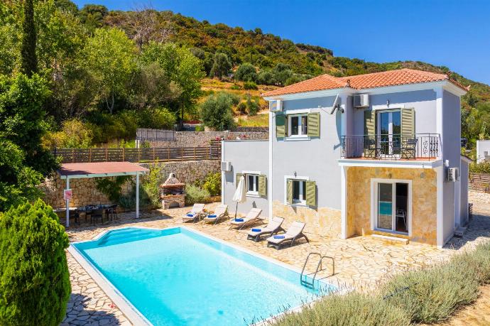 Beautiful villa with private pool and terrace . - Villa Kostis . (Photo Gallery) }}