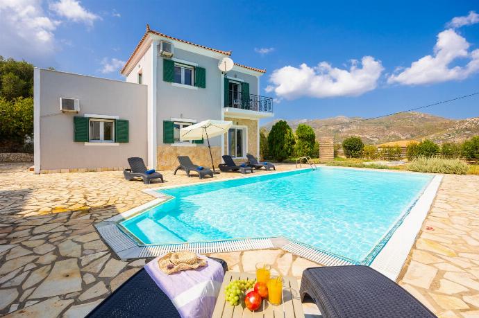 ,Beautiful villa with private pool and terrace . - Villa Olga . (Photo Gallery) }}