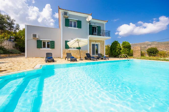 Beautiful villa with private pool and terrace . - Villa Olga . (Photo Gallery) }}