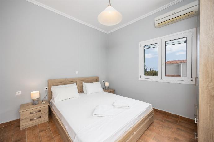 Double bedroom with A/C . - Villa Olga . (Photo Gallery) }}