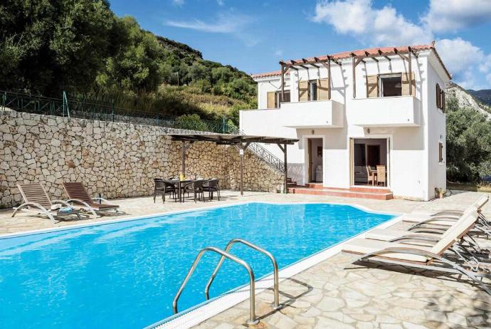 ,Beautiful villa with private pool . - Villa Alex . (Photo Gallery) }}