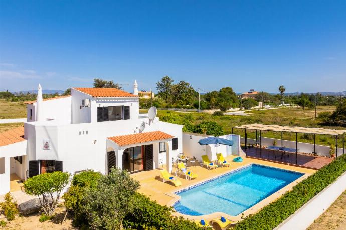 Beautiful villa with private pool and terrace . - Casa Das Areias . (Photo Gallery) }}