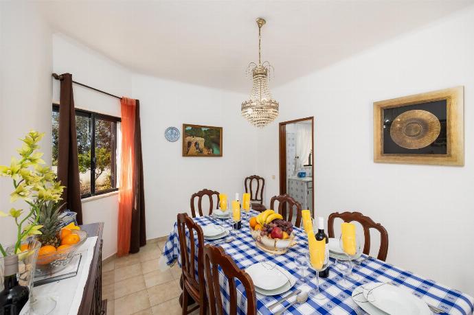 Dining room . - Casa Das Areias . (Photo Gallery) }}