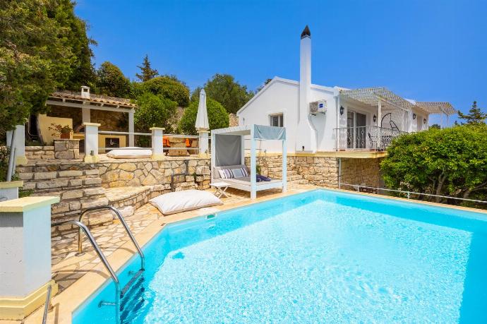 ,Beautiful villa with private pool and terrace with panoramic sea views . - Villa Gardenia . (Photo Gallery) }}