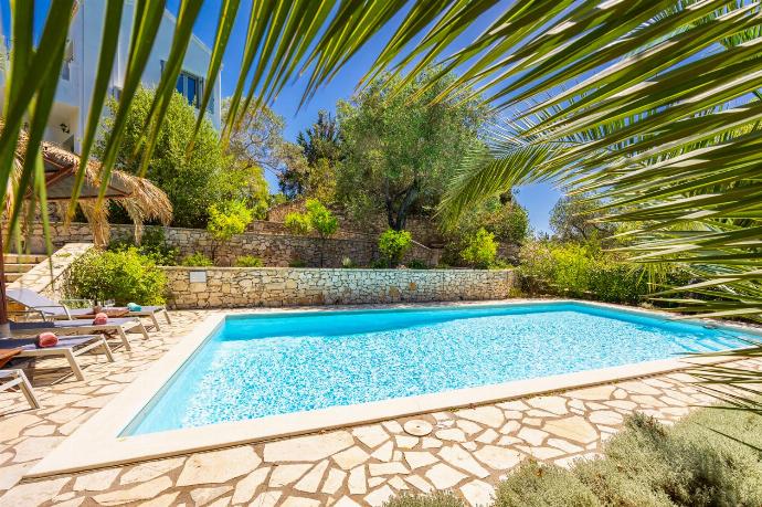 Private pool and terrace with sea views . - Villa Marmari . (Photo Gallery) }}
