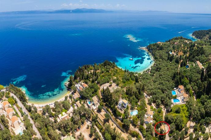 Aerial view showing location of cottage . - Stefanos Cottage . (Fotogalerie) }}