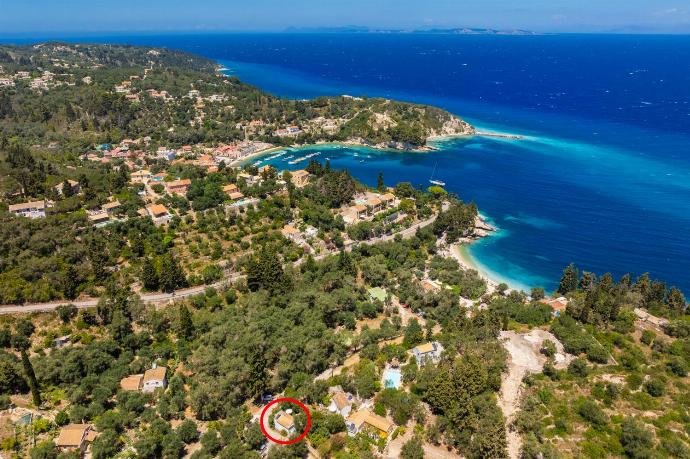 Aerial view showing location of cottage . - Stefanos Cottage . (Galería de imágenes) }}