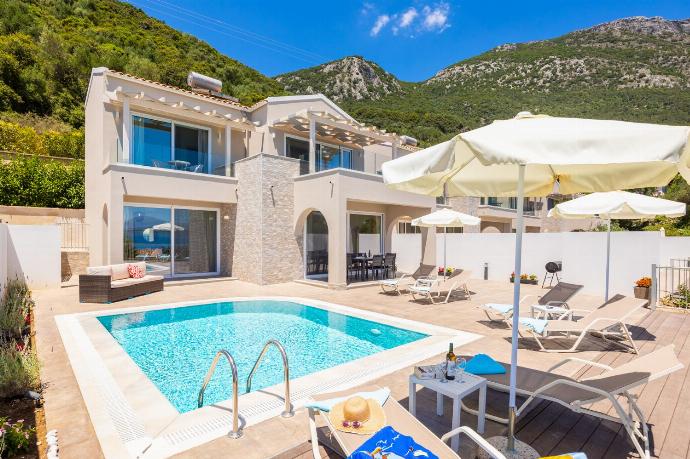 ,Beautiful villa with private pool and terrace with sea views . - Villa Alora . (Photo Gallery) }}