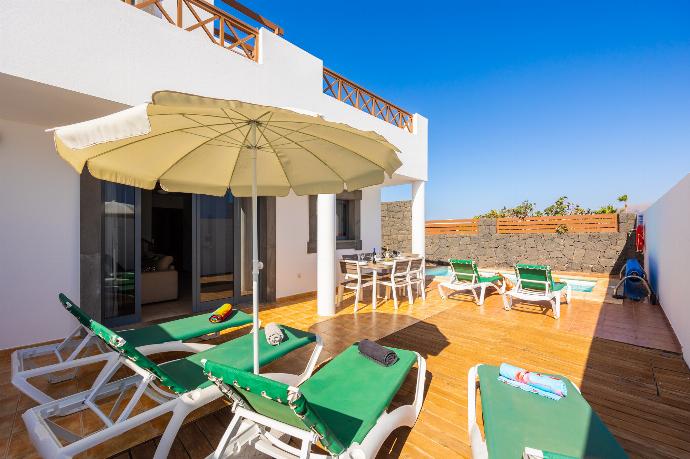 Beautiful villa with private pool and terrace . - Villa Verol . (Photo Gallery) }}