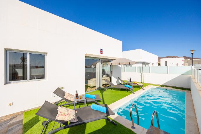 Beautiful villa with private pool and terrace . - Villa Janubio . (Photo Gallery) }}