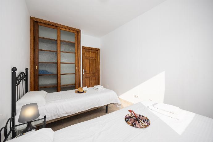 Double bedroom with A/C . - Villa Calma 1B . (Photo Gallery) }}