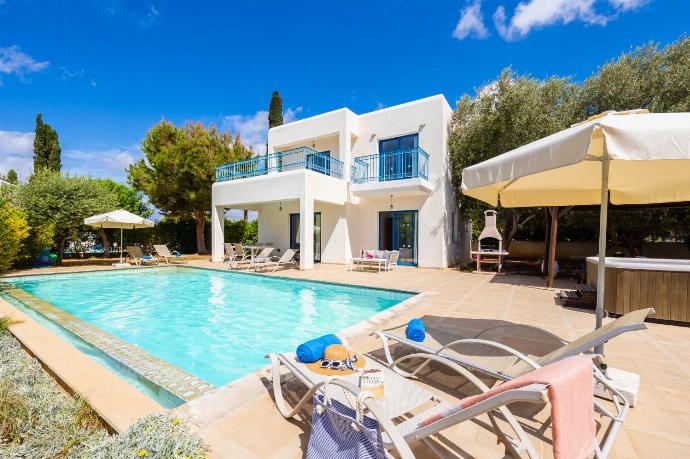 ,Beautiful villa with private pool and terrace . - Villa Athina Ena . (Photo Gallery) }}