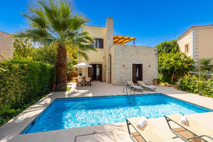 ,Beautiful villa with private pool and terrace . - Villa Aloe . (Photo Gallery) }}