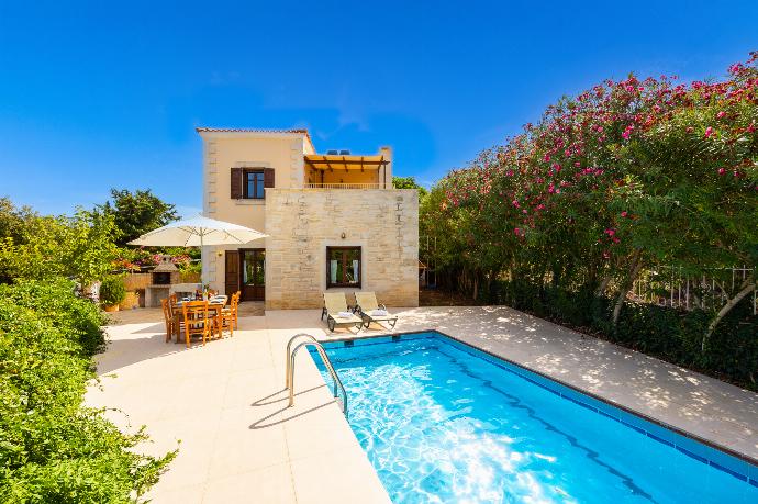 ,Beautiful villa with private pool and terrace . - Villa Lotus . (Photo Gallery) }}