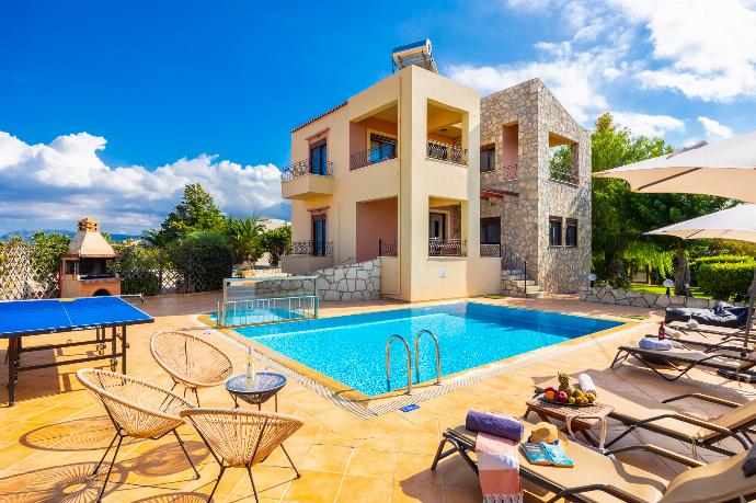 Beautiful villa with private pool and terrace with sea views . - Villa Pasiphae 1 . (Photo Gallery) }}