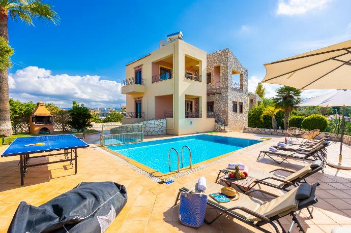 Beautiful villa with private pool and terrace with sea views . - Villa Pasiphae 2 . (Photo Gallery) }}