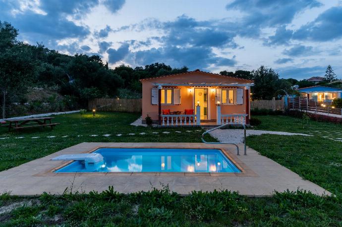 Night view . - Villa Eleftheria . (Photo Gallery) }}