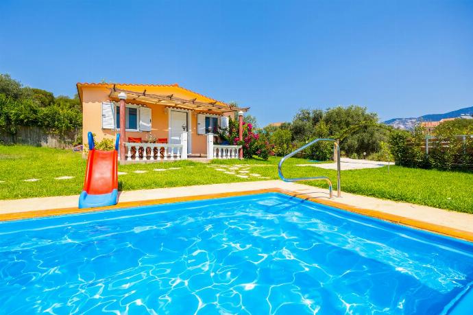 Beautiful villa with private pool, terrace, and garden . - Villa Eleftheria . (Galleria fotografica) }}