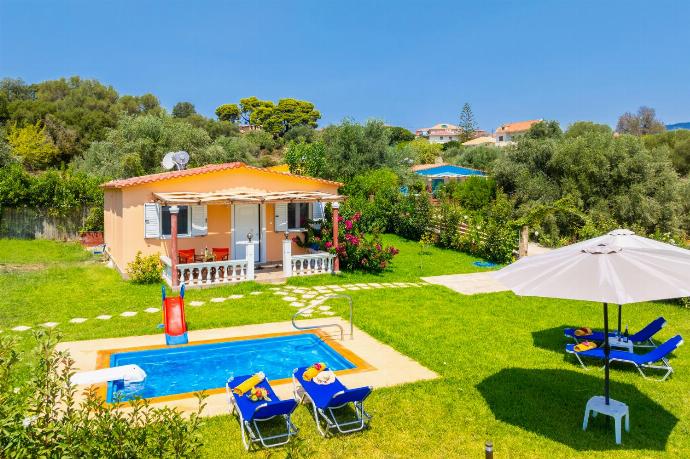 Beautiful villa with private pool, terrace, and garden . - Villa Eleftheria . (Галерея фотографий) }}