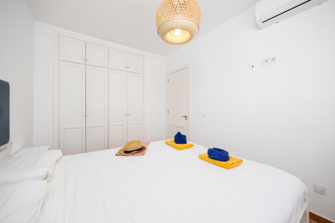 Double bedroom with A/C . - Villa Jordi . (Photo Gallery) }}