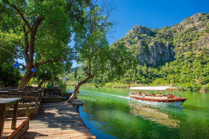 Dalyan river . - Villa Karya . (Galleria fotografica) }}