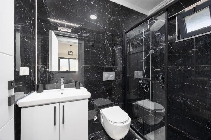 En suite bathroom with shower . - Villa Grand Yasar 2 . (Photo Gallery) }}