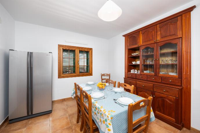 Equipped kitchen with dining area . - Casa Morro Blanco . (Photo Gallery) }}