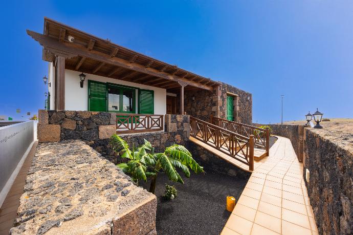 Beautiful villa with private pool and terrace with sea views . - Casa Morro Blanco . (Photo Gallery) }}