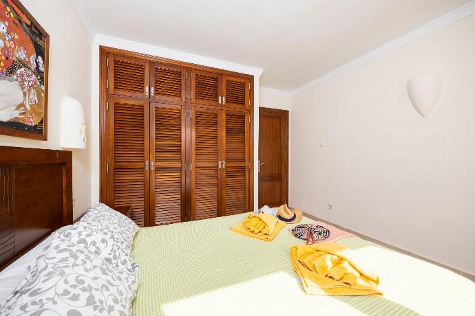 Double bedroom with A/C . - Villa Dragos . (Photo Gallery) }}