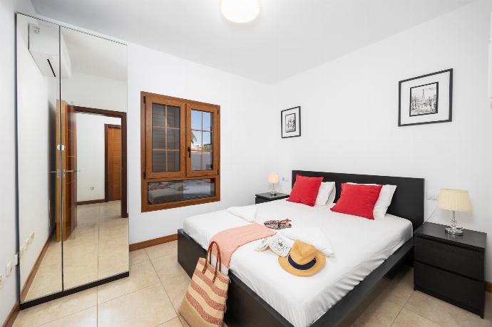 Double bedroom with A/C . - Las Caletas . (Galleria fotografica) }}