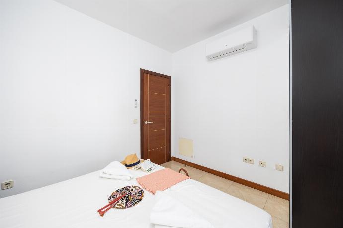 Double bedroom with A/C . - Las Caletas . (Photo Gallery) }}