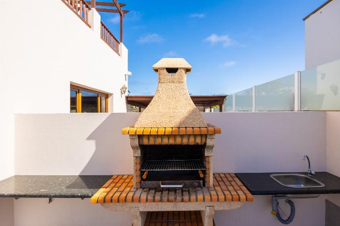 BBQ area . - Las Caletas . (Photo Gallery) }}