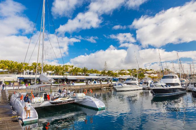 Lanzarote . - Las Caletas . (Photo Gallery) }}