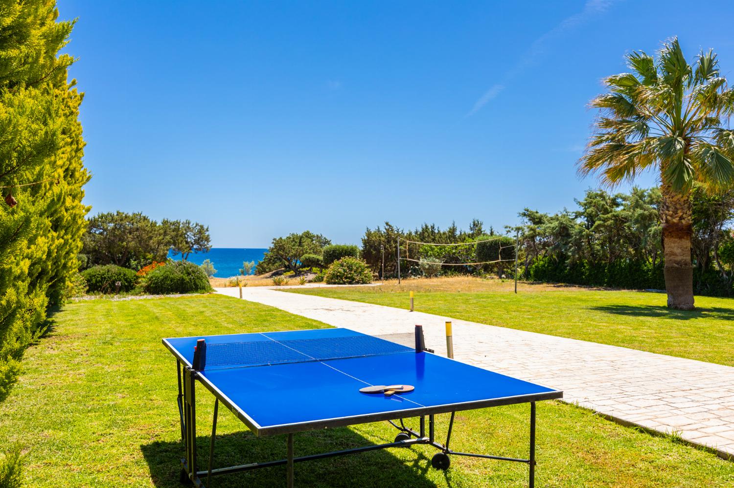 Garden area with table tennis