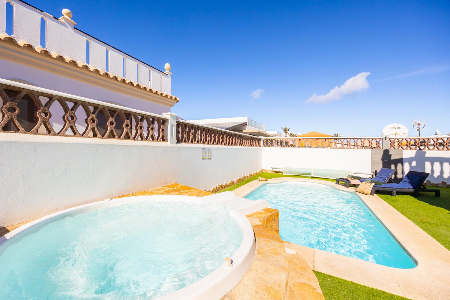 Private pool and terrace