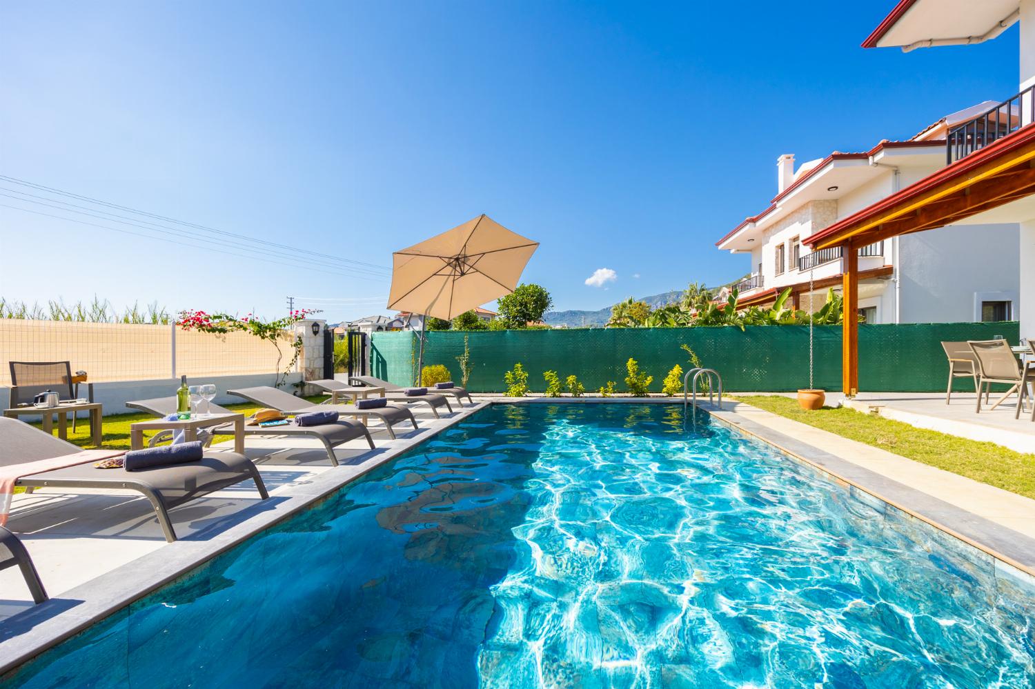 Private pool and terrace